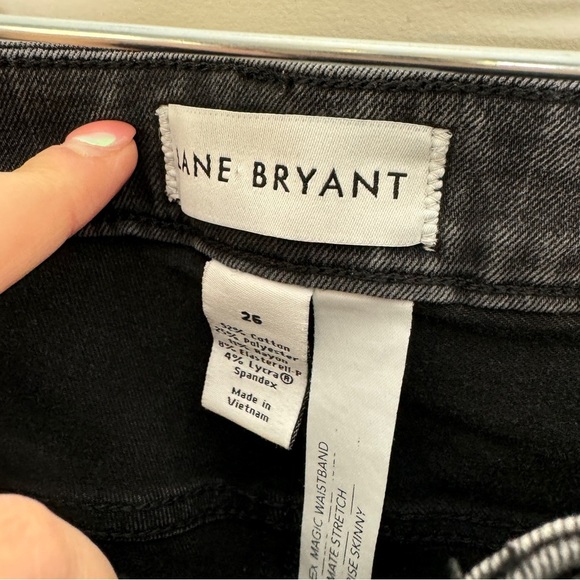 Lane Bryant Grey Distressed Skinny Jeans 26 - Picture 8 of 9
